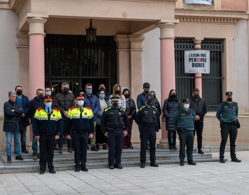 Regidors durant minut silenci víctimes terrorisme