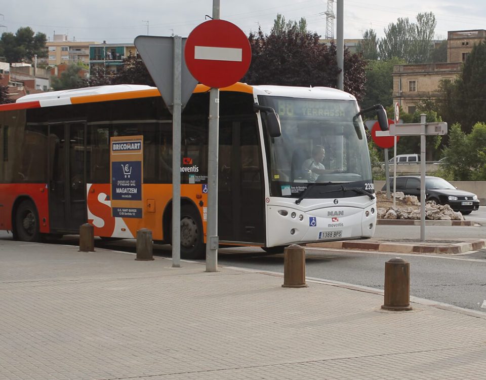 bus hospital